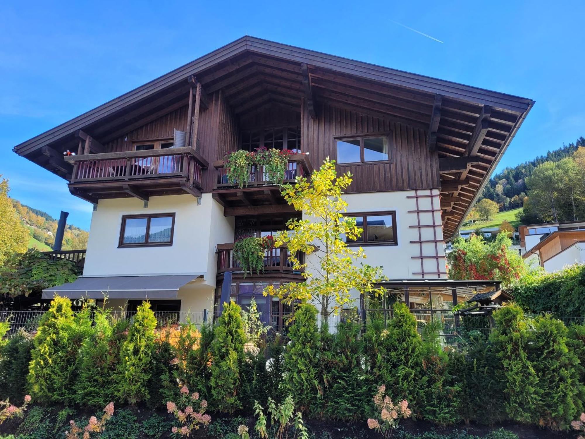 Appartementhaus Hollaus Zell am See Extérieur photo